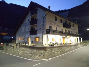 Fior di Roccia - Valmalenco - Hotel & Mountain Restaurant Caspoggio